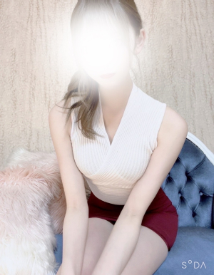 夏目彩春
